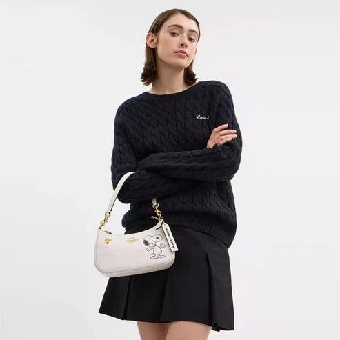 Peanuts Teri Snoopy Shoulder Bag