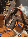 LV NeoNoé Monogram Canvas Bucket Bag with Leather Trim and Shoulder Strap (20 x 21 x 13) cm