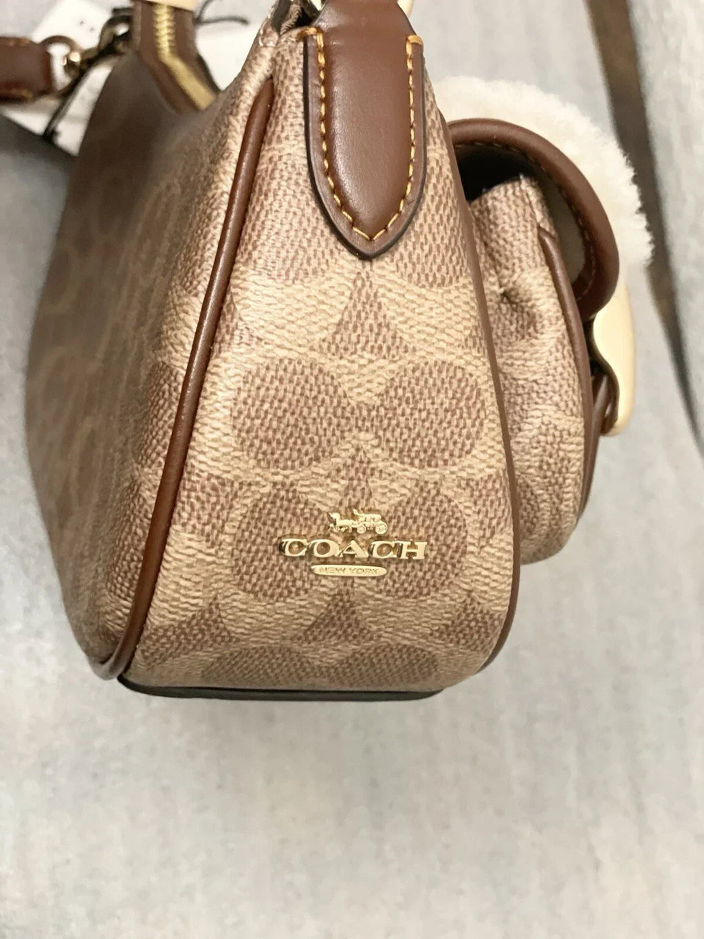 Coach Ashton Bag In Signature Jacquard