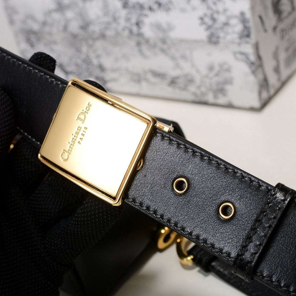 Dior 30 Montaigne Flap Shoulder Crossbody Bag with CD Clasp and Adjustable Leather Strap (24 x 17 x 8) cm