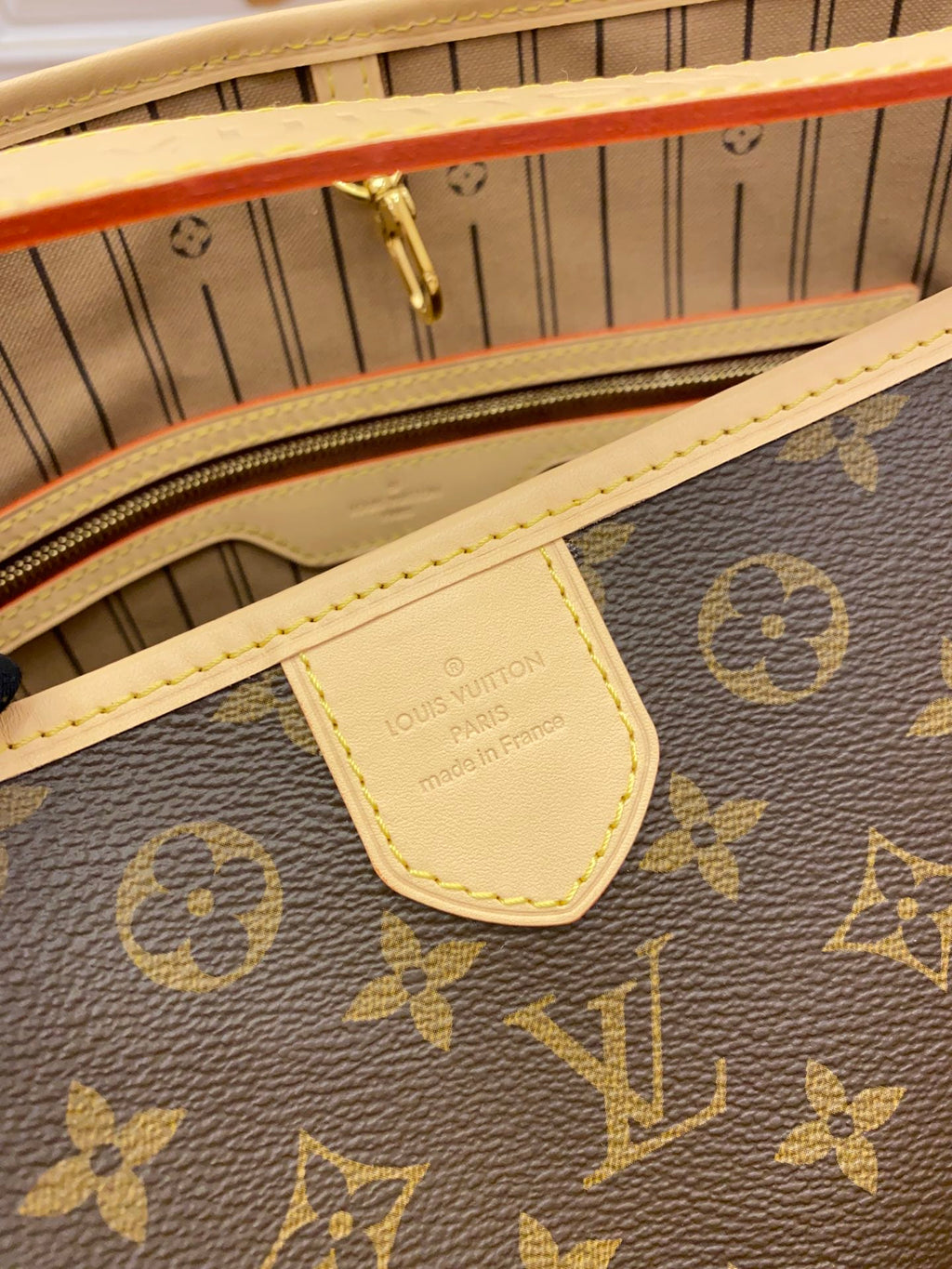 LV Graceful PM Monogram Canvas Tote Shoulder Bag with Leather Trim and Magnetic Closure